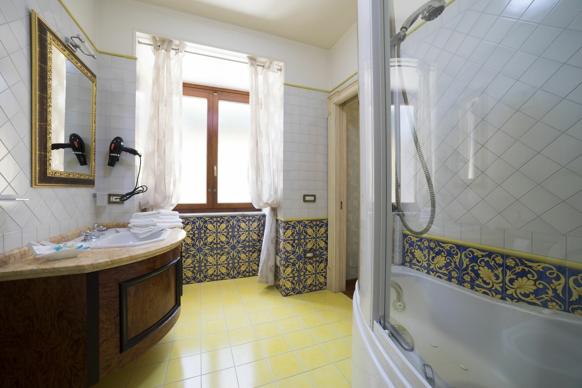 B&B 'O Sole Mio! Napoli Eksteriør bilde